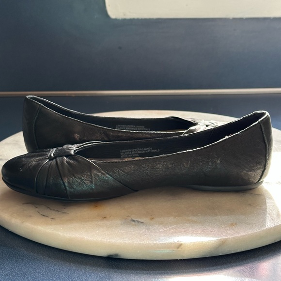 Born Lily Top Knot Ballet Black Round Toe Flats Padded Sole SZ 7 Good Co… - Picture 3 of 9
